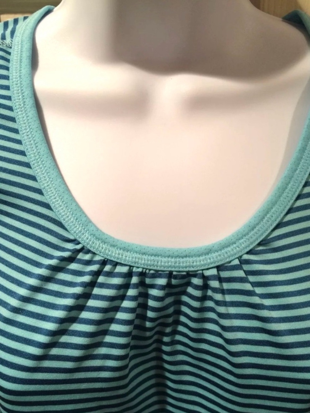THE NORTH FACE Tee Vapor Wick Shirt Turquoise Scoop Knit Striped Top Stretchy - Picture 3 of 8